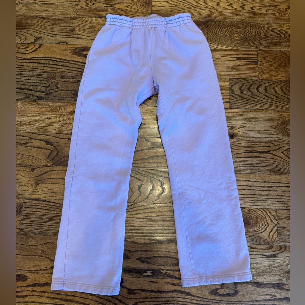 Akimbo Lavender Sweatpants - Medium